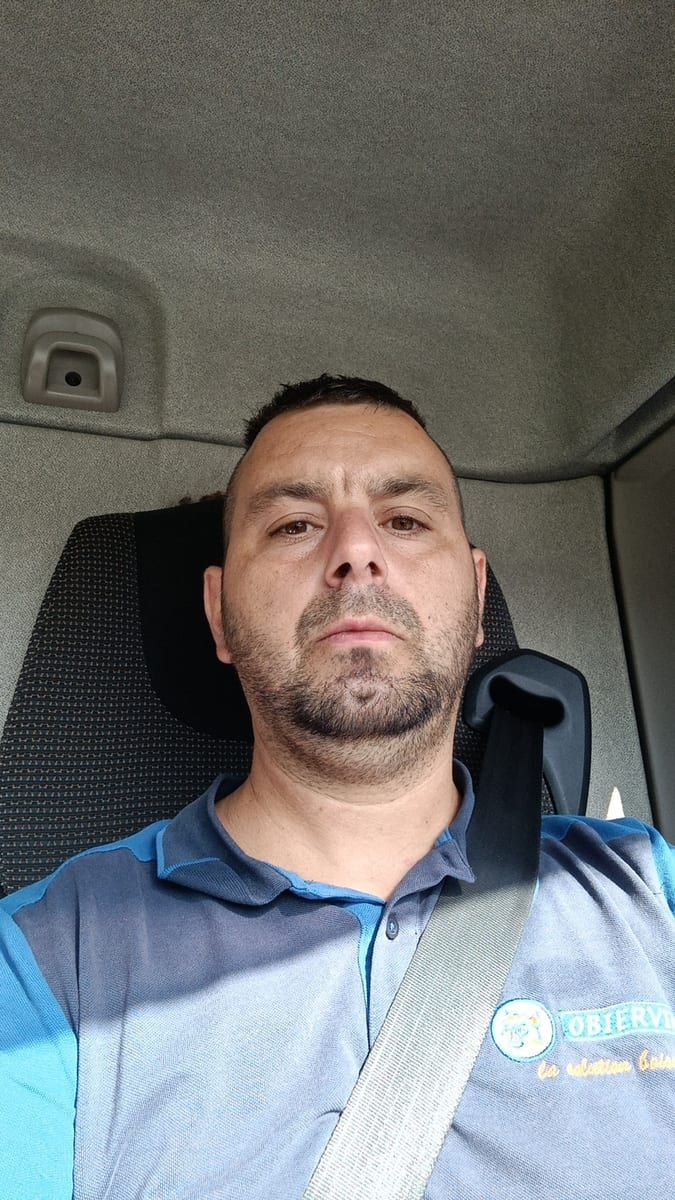 Profil de Safir